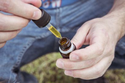 Can CBD Make Your Skin Glow? 1 photo 1573461212096 9f2b9263b656